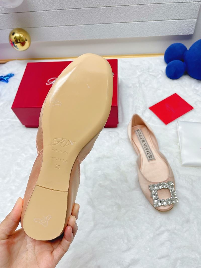 Roger Vivier flat shoes